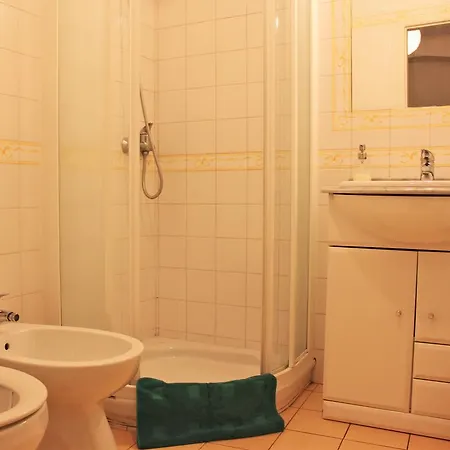 Hostel Johnie's Place & Lisbon