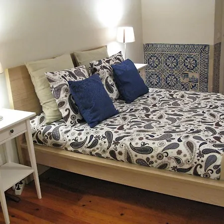 Hostel Johnie's Place & Suites *