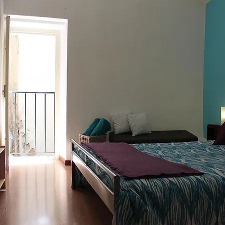 Hostel Johnie's Place &